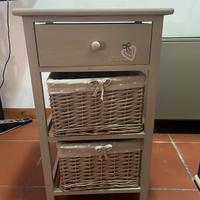 Mobiletto comodino shabby vimini