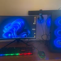 Pc fisso da gaming con monitor