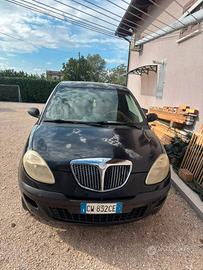 Lancia y