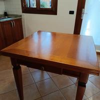 Tavolo in legno