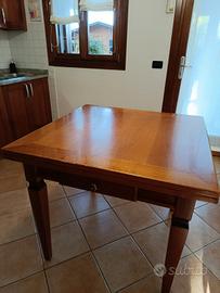 Tavolo in legno