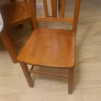 Sedie legno e porta asciugamani