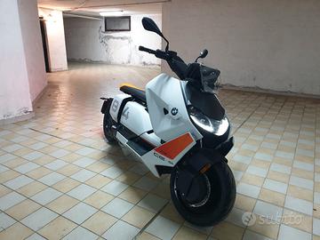 BMW CE-04