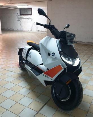 BMW CE-04