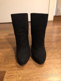 Stivaletti neri con tacco alto argento