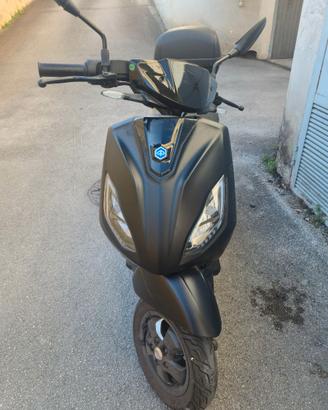 Piaggio 1 Active