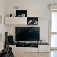 ULTIME SETTIMANE - Parete soggiorno bianca e nera