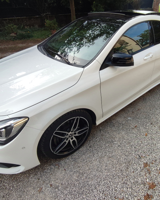 Mercedes CLA 220 d 4 Matic