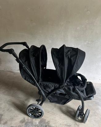 Passeggino fratellare