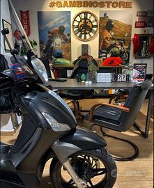 Piaggio Beverly 350 Sport Touring ABS