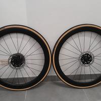 RUOTE IN CARBONIO ALTO PROFILO BONTRAGER AELOUS