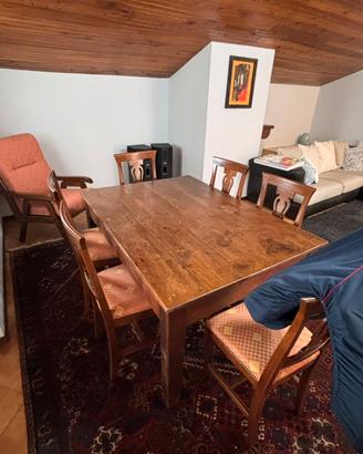 Tavolo 150x107 di legno