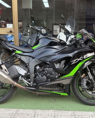 Kawasaki Ninja ZX-6 R 2025 ,1200 KM ,akrapovi...