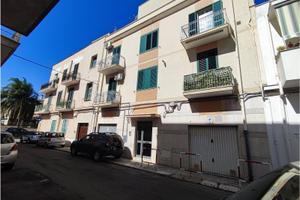 Cappuccini luminoso trivani con box triplo