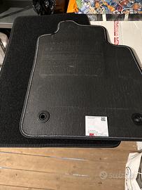 Tappeti i anteriori per Ford Puma