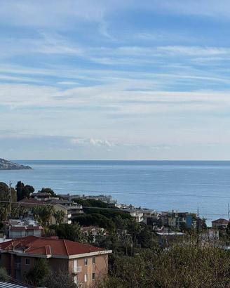 Villa di 242 m² con più di 5 locali e box auto dop
