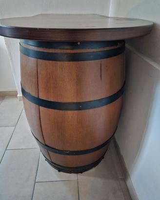 Tavolo a botte in legno