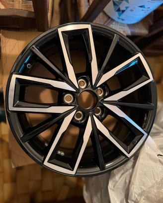 CERCHI in lega Toyota Corolla 17” NUOVI