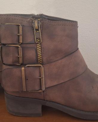 Stivaletto basso marrone