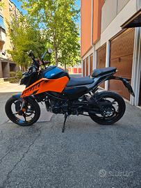 KTM DUKE 125 del 2024