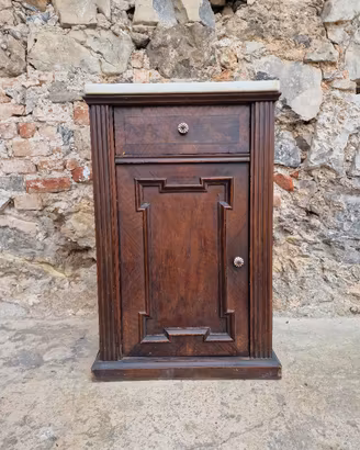 comodino antico vintage