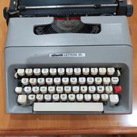 Macchina da scrivere Olivetti Lettera 35