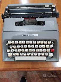 Macchina da scrivere Olivetti Lettera 35