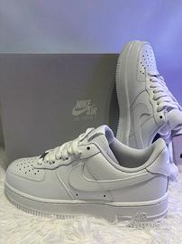 Nike Air Force 1 Low Supreme Bianche Unisex 42