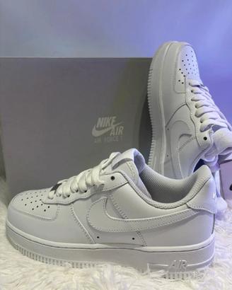 Nike Air Force 1 Low Supreme Bianche Unisex 42