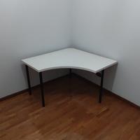 scrivania / tavolo angolare
