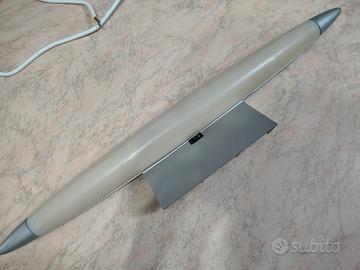 lampada a neon per bagno a parete