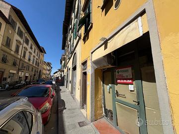 NEGOZIO A FIRENZE