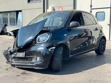 SMART FORFOUR per ricambi usati H4D