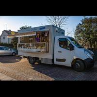 Furgone allestito per vendita ambulante-food truck