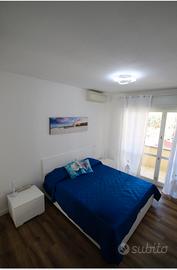 Bilocale vicino al mare con terrazza e posto auto