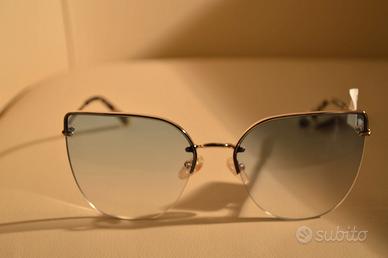 Kristian Olsen; lenti azzurre sfumate