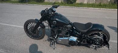 Harley Davidson Breakout 103