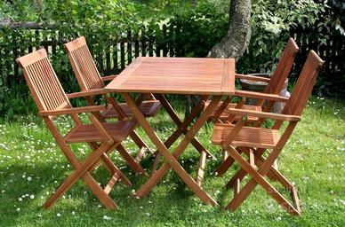 Tavolo in legno acacia con 4 sedie arredo giardino
