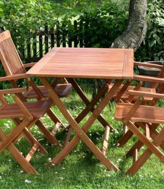 Tavolo in legno acacia con 4 sedie arredo giardino