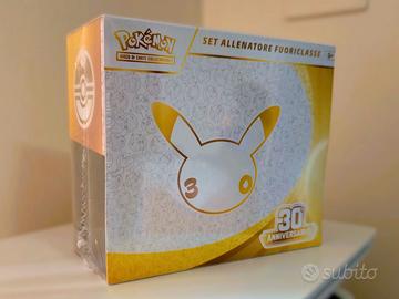 Set Allenatore Fuoriclasse Pokemon 30 Anniversario