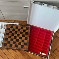 Scacchiera Nigri con figure fiorentine in resina