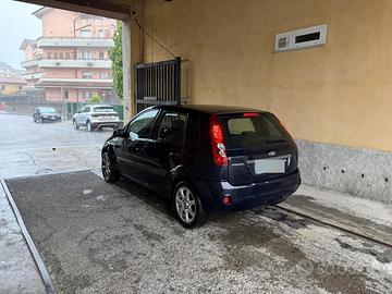 Ford Fiesta 2006 benzina