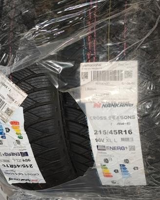 Gomme auto 215/45 R16 4 stagioni 