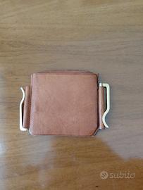 fermasoldi in pelle marrone