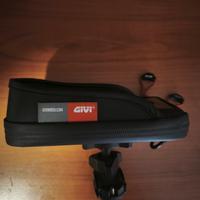 Givi S947B - Supporto impermeabile per smartphone
