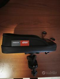 Givi S947B - Supporto impermeabile per smartphone