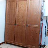 Armadio Ikea in legno misure 145x60x 185cm