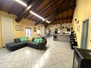 appartamento-di-ampia-metratura-con-box-auto-
