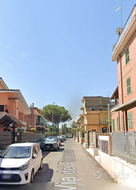 TORRE MAURA AMPIO MONOLOCALE ARREDATO