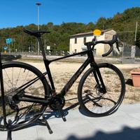 Bici Gravel Giant taglia M carbon